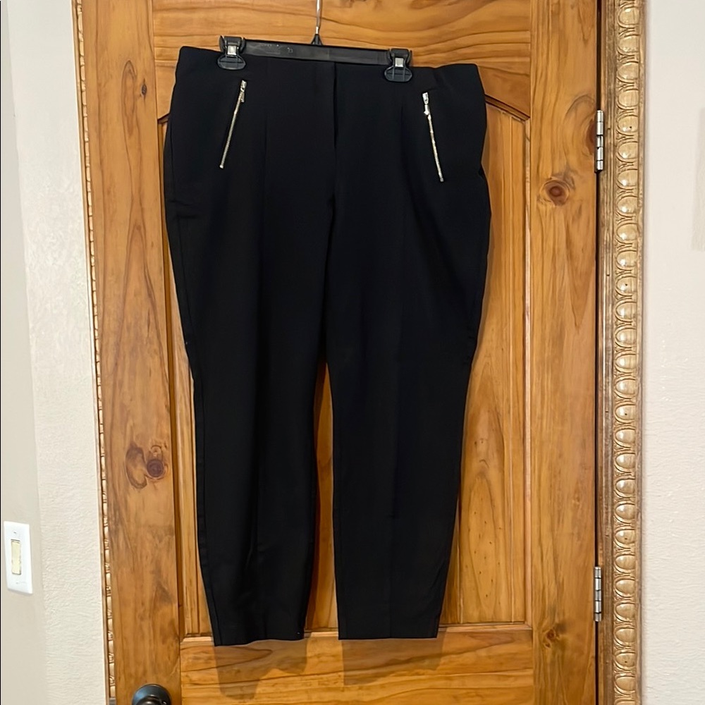 Stylish Black Pants with Zipper Accents